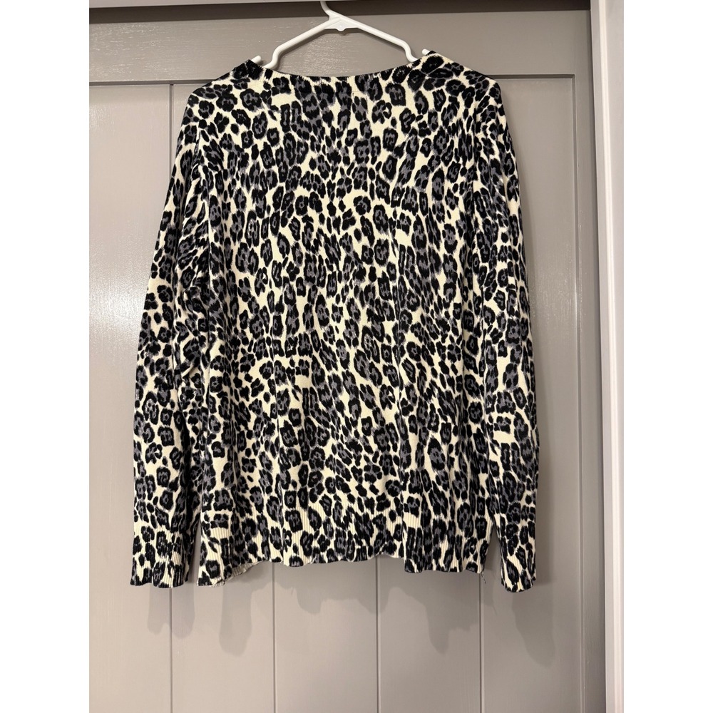 The Limited Leopard Print V Neck Long Sleeve Cardigan Buttoned Sweater Womens 2X - Picture 5 of 5